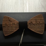 Ročno izdelan moški leseni metuljček