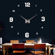 3D Stenska ura z velikimi številkami