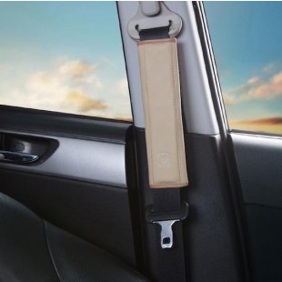 Zaščitni dodatek za varnostni pas za avto